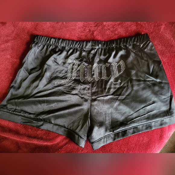 Juicy shorts - Picture 1 of 1
